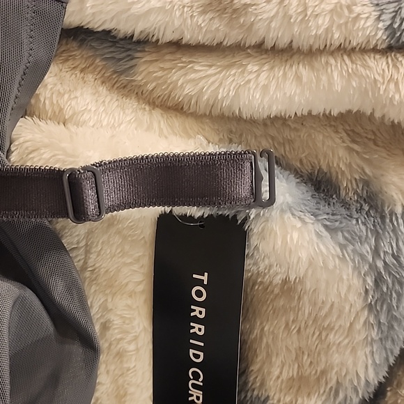 Torrid Push-up Plunge in Grey 50C - Picture 7 of 8